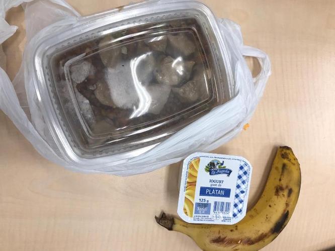 L’Equip de Detecció i Atenció a Persones Sense Llar de Badalona i el Banc d’Aliments inicien el repartiment de 120 àpats diaris