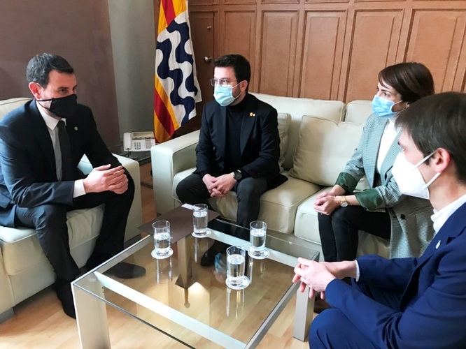 El president de la Generalitat ha visitat avui Badalona on s’ha reunit amb l’alcalde, Rubén Guijarro, i el primer tinent d’Alcaldia, Àlex Montornès