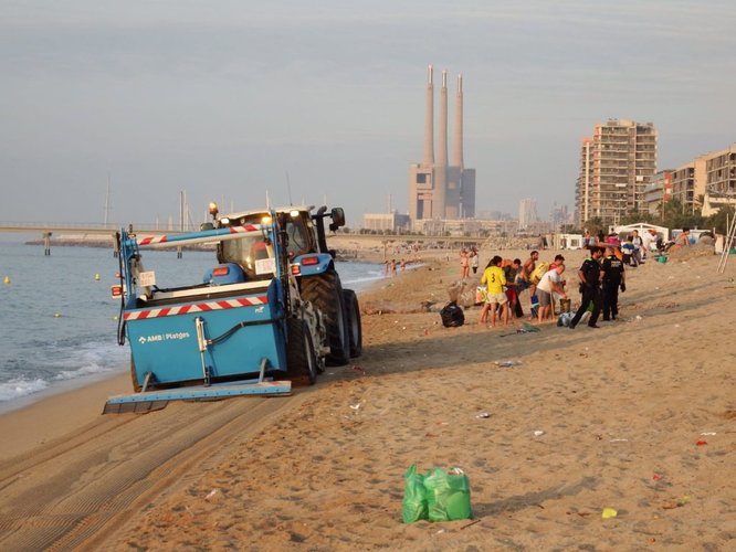 L’Ajuntament de Badalona ja té preparat el dispositiu especial a les platges de la ciutat per a la revetlla de Sant Joan