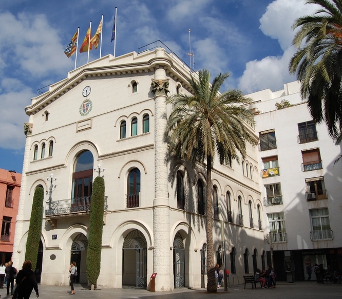 Badalona s’adhereix a la Moció de l’Associació Catalana de Municipis i de la Federació de Municipis de Catalunya en contra de donar els diners del romanent de la tresoreria municipal al Govern de l’Estat