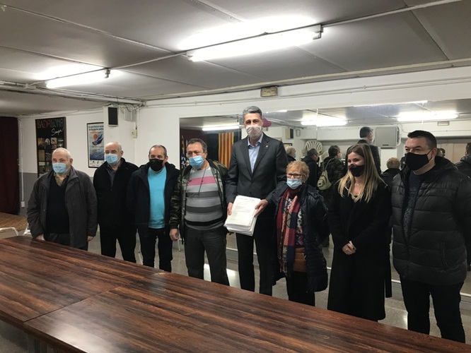 L’Ajuntament de Badalona recull les reclamacions dels veïns de la ciutat afectats pels talls en el subministrament elèctric per entregar-les a Endesa