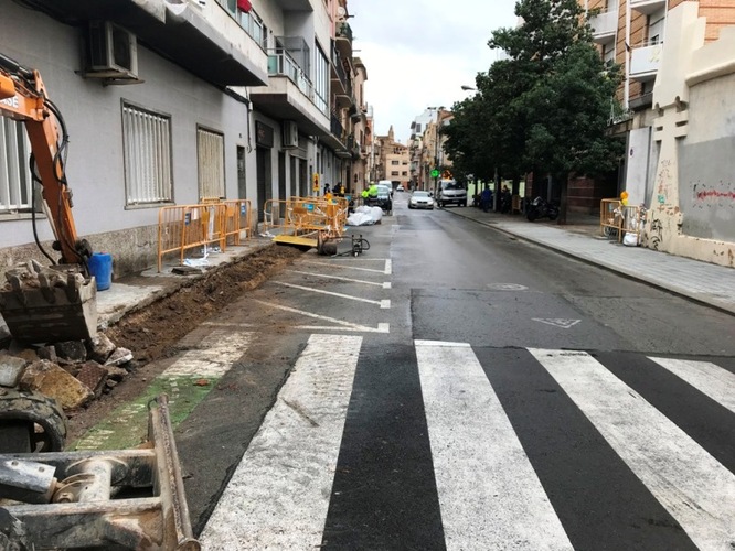 L’Ajuntament de Badalona inicia les obres de millora del ferm de la calçada del carrer d’Enric Borràs