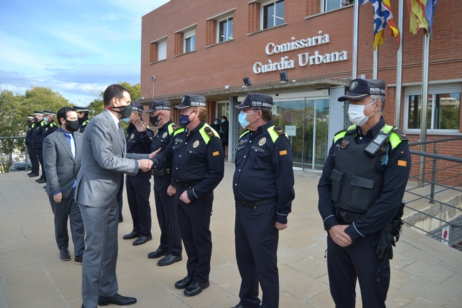 L’alcalde de Badalona, Rubén Guijarro, visita la comissaria de la Guàrdia Urbana per reconèixer la tasca de la policia local i donar tot el suport del nou Govern municipal