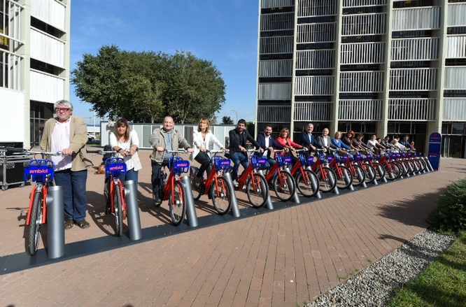 Badalona és un dels 15 municipis de la Metròpoli de Barcelona que participa del Servei AMBici que oferirà 2.600 bicicletes 100% elèctriques de darrera generació